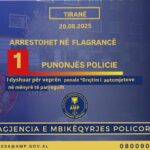 AMP arreston në flagrancë një punonjës policie në Tiranë